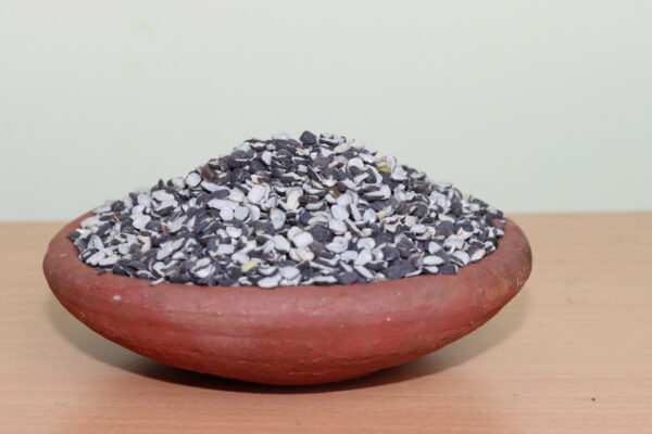 தோல் நீக்காத கைக்குத்தல் கருப்பு உளுந்து – 1 கிலோ